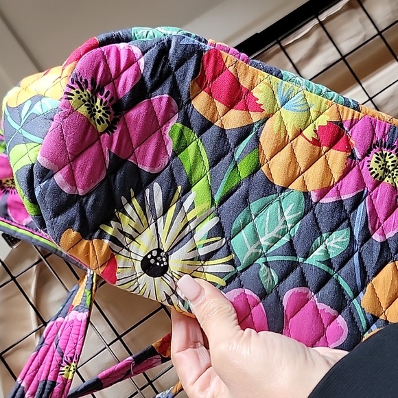 NWT Vera Bradley (2) Vera Jazzy Bloom; Clare Island Blooms - Picture 6 of 10